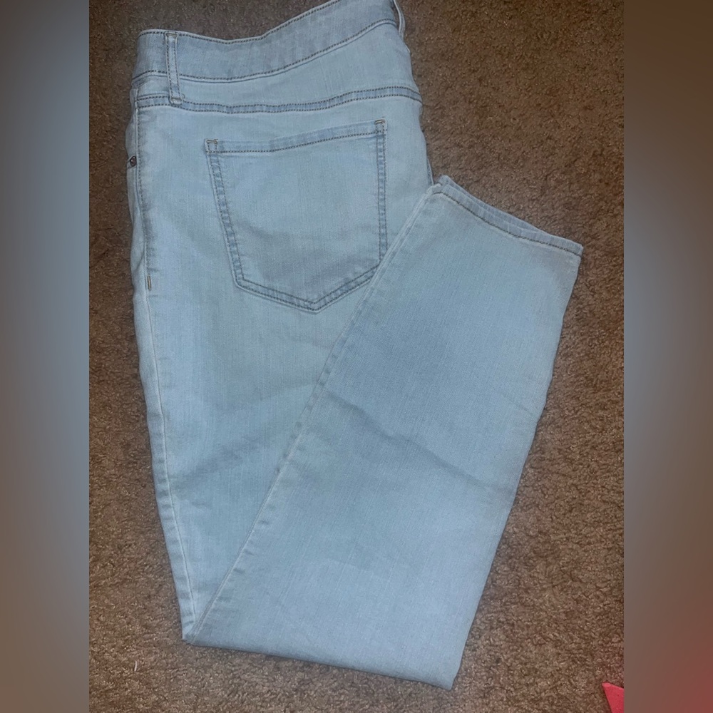 Old Navy Women’s Skinny Jeans, size 18